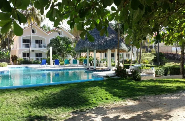 The Cove Resort Samana Pooll 1